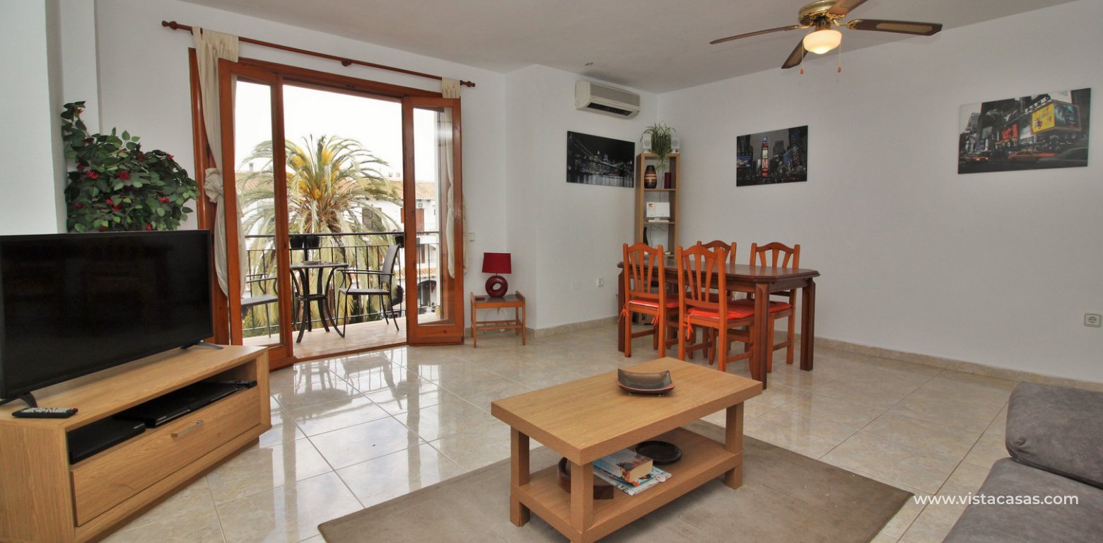 Top floor apartment for sale in the Villamartin Plaza lounge
