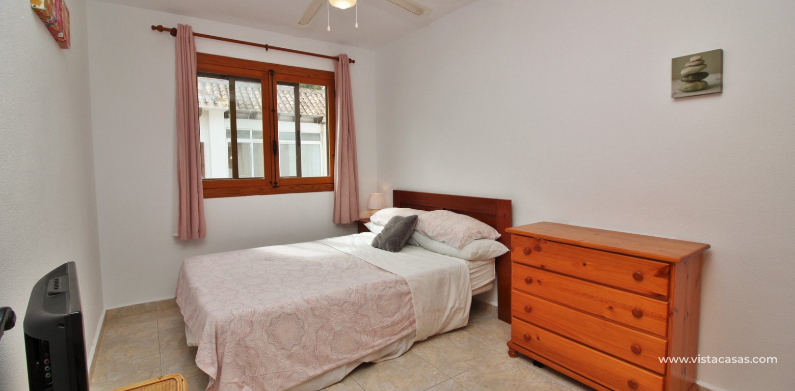 Top floor apartment for sale in the Villamartin Plaza master bedroom