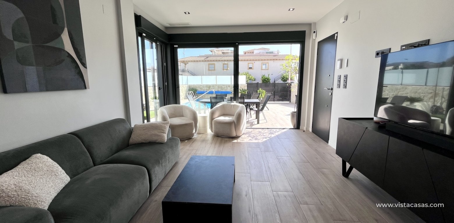 Resale - Villa - Punta Prima