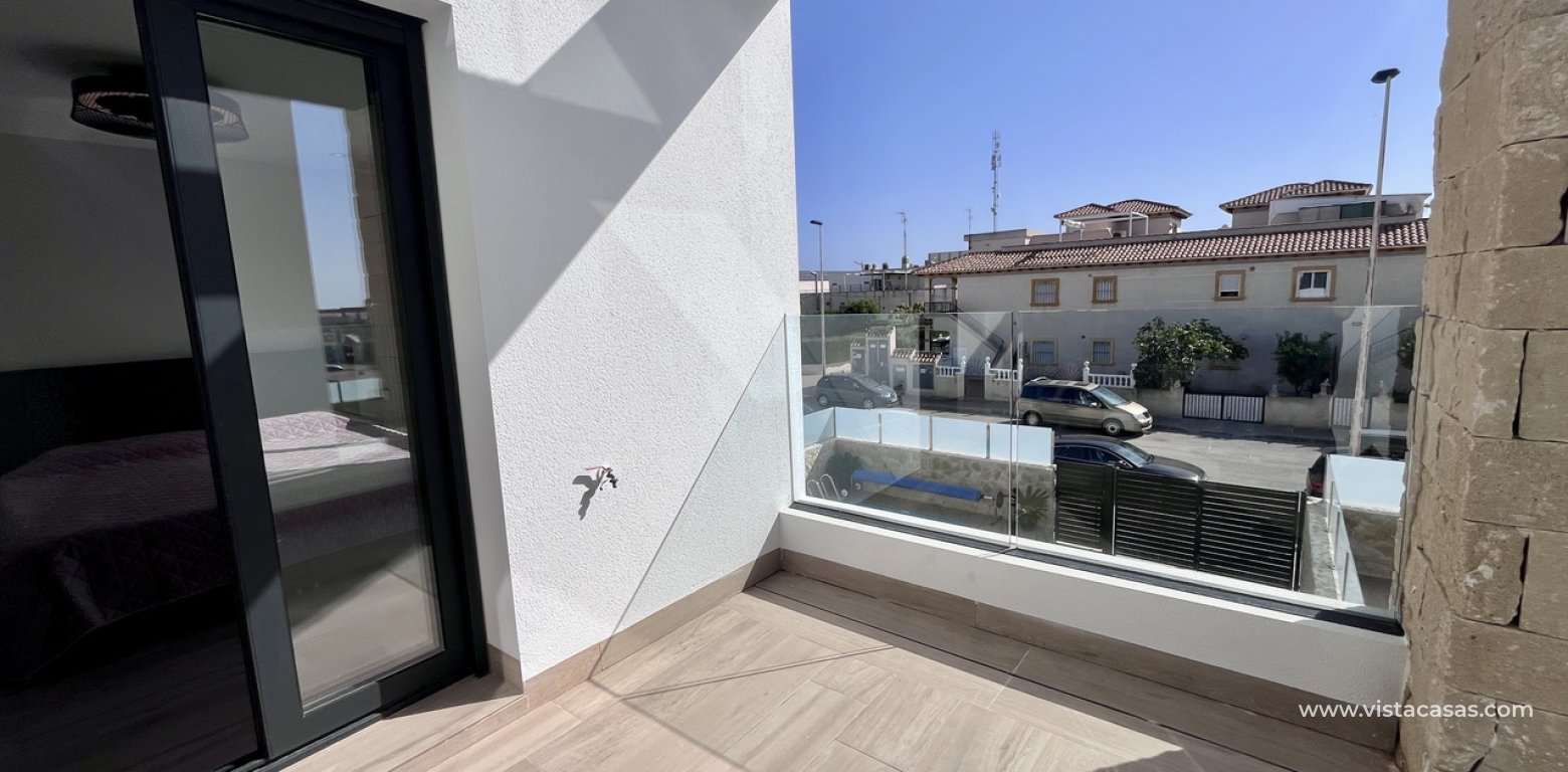 Resale - Villa - Punta Prima