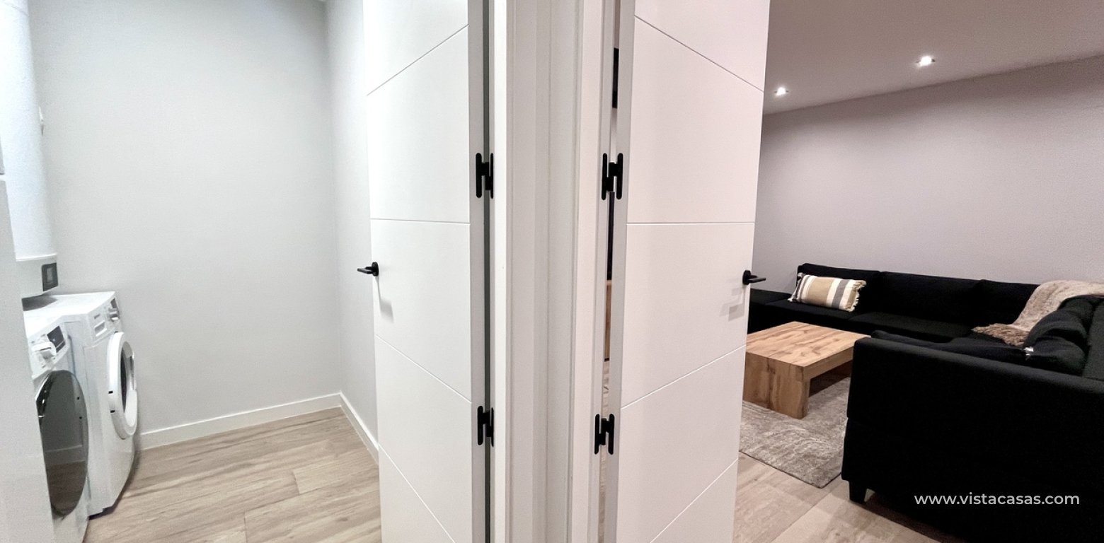 Resale - Villa - Punta Prima