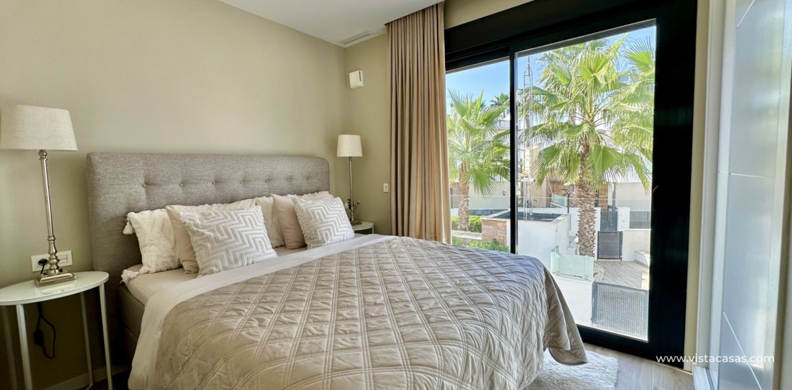 Sale - Villa - Cabo Roig