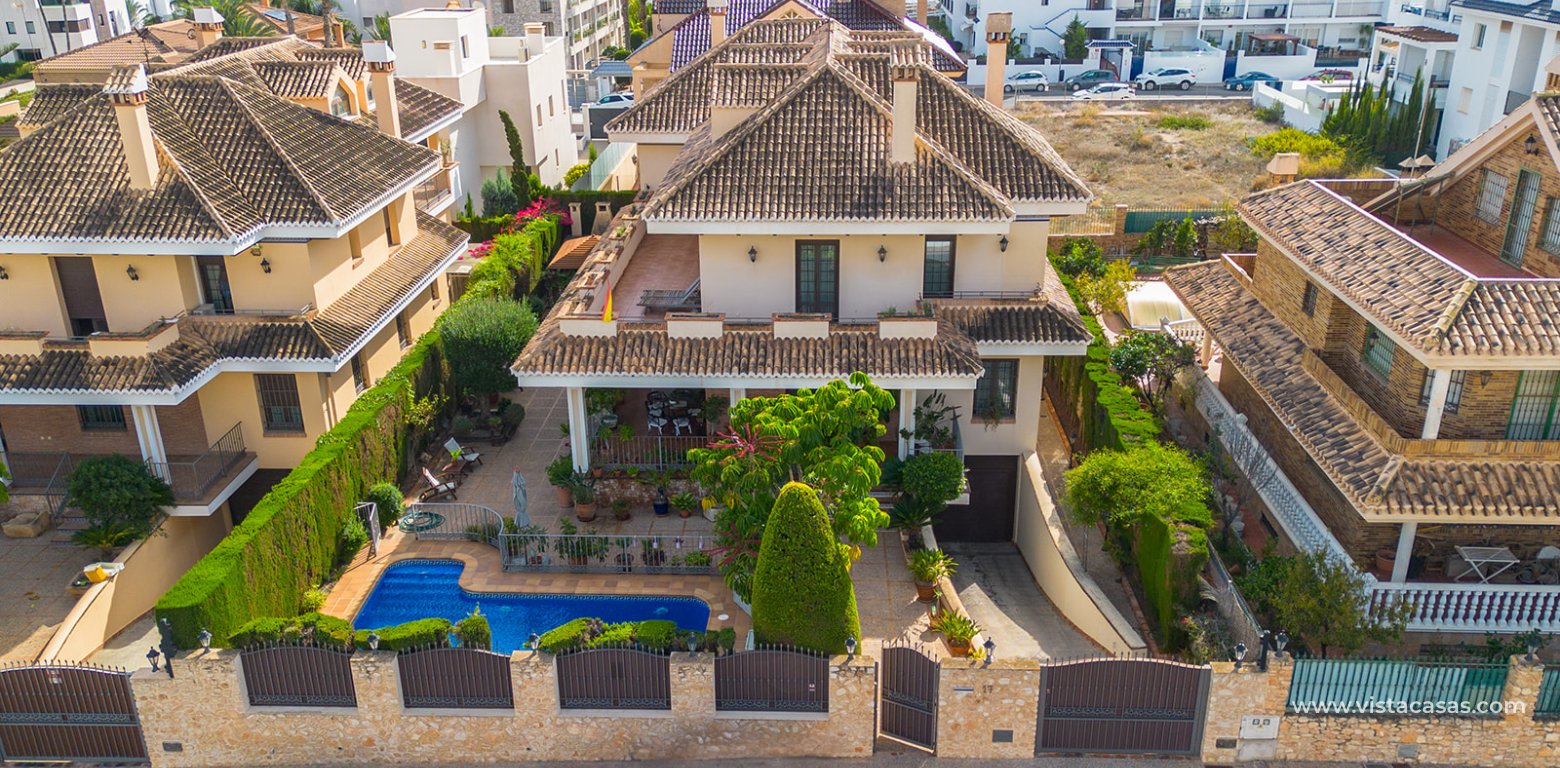 Resale - Villa - Torrevieja - La Veleta