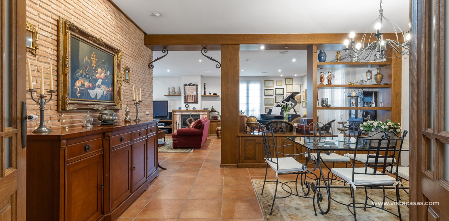 Resale - Villa - Torrevieja - La Veleta