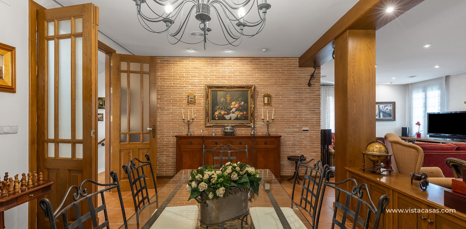 Resale - Villa - Torrevieja - La Veleta