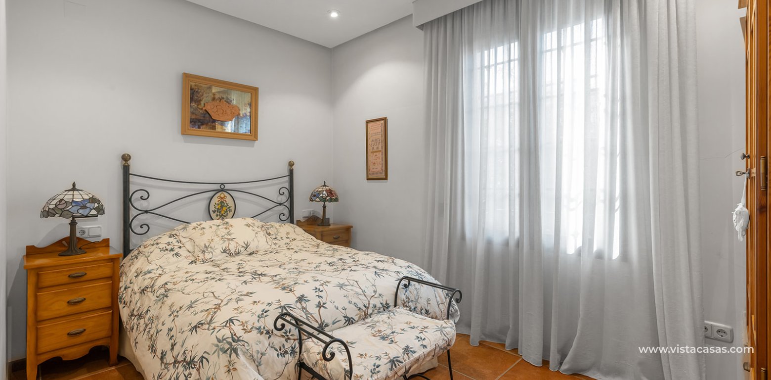 Resale - Villa - Torrevieja - La Veleta