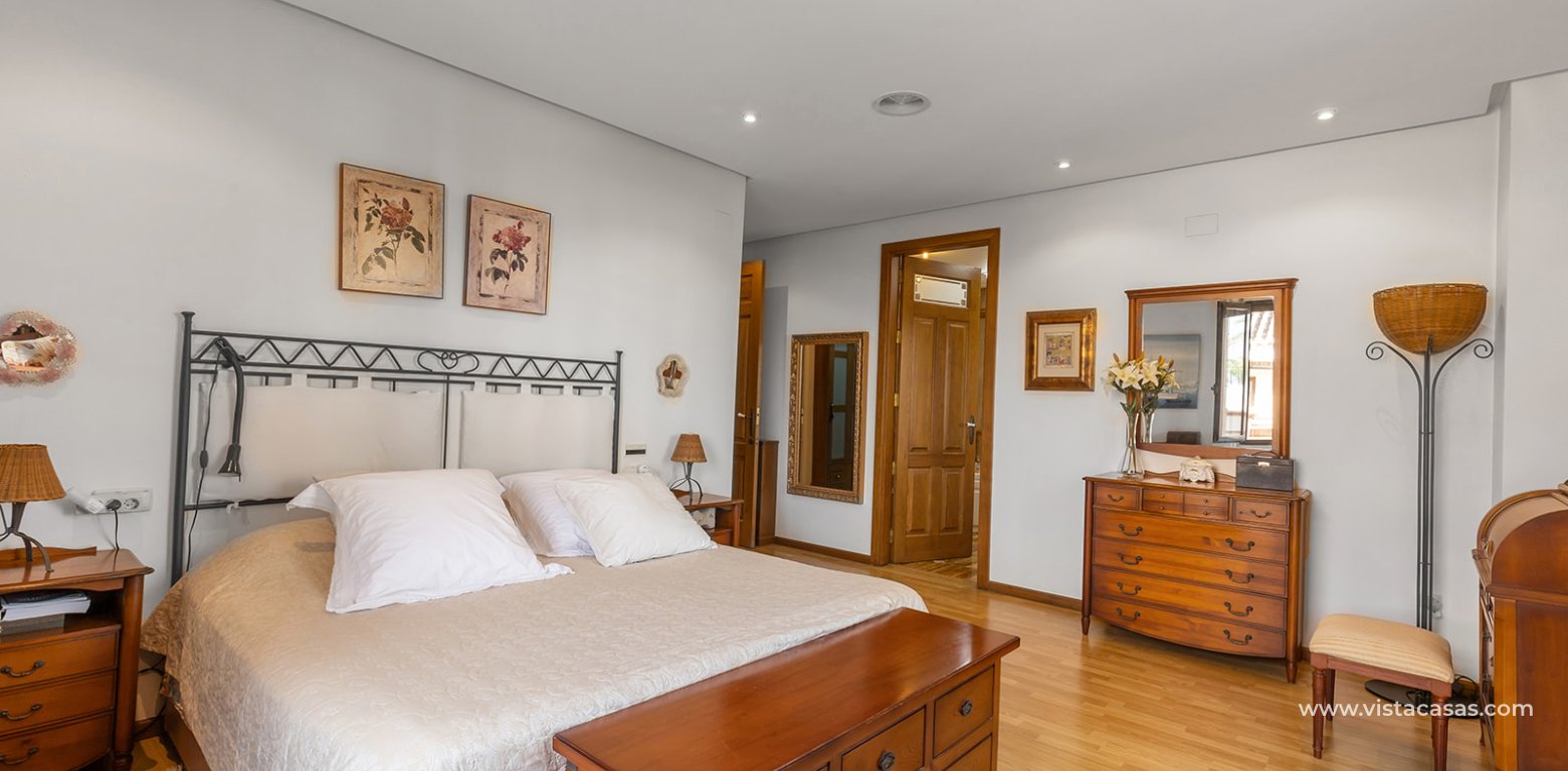 Resale - Villa - Torrevieja - La Veleta