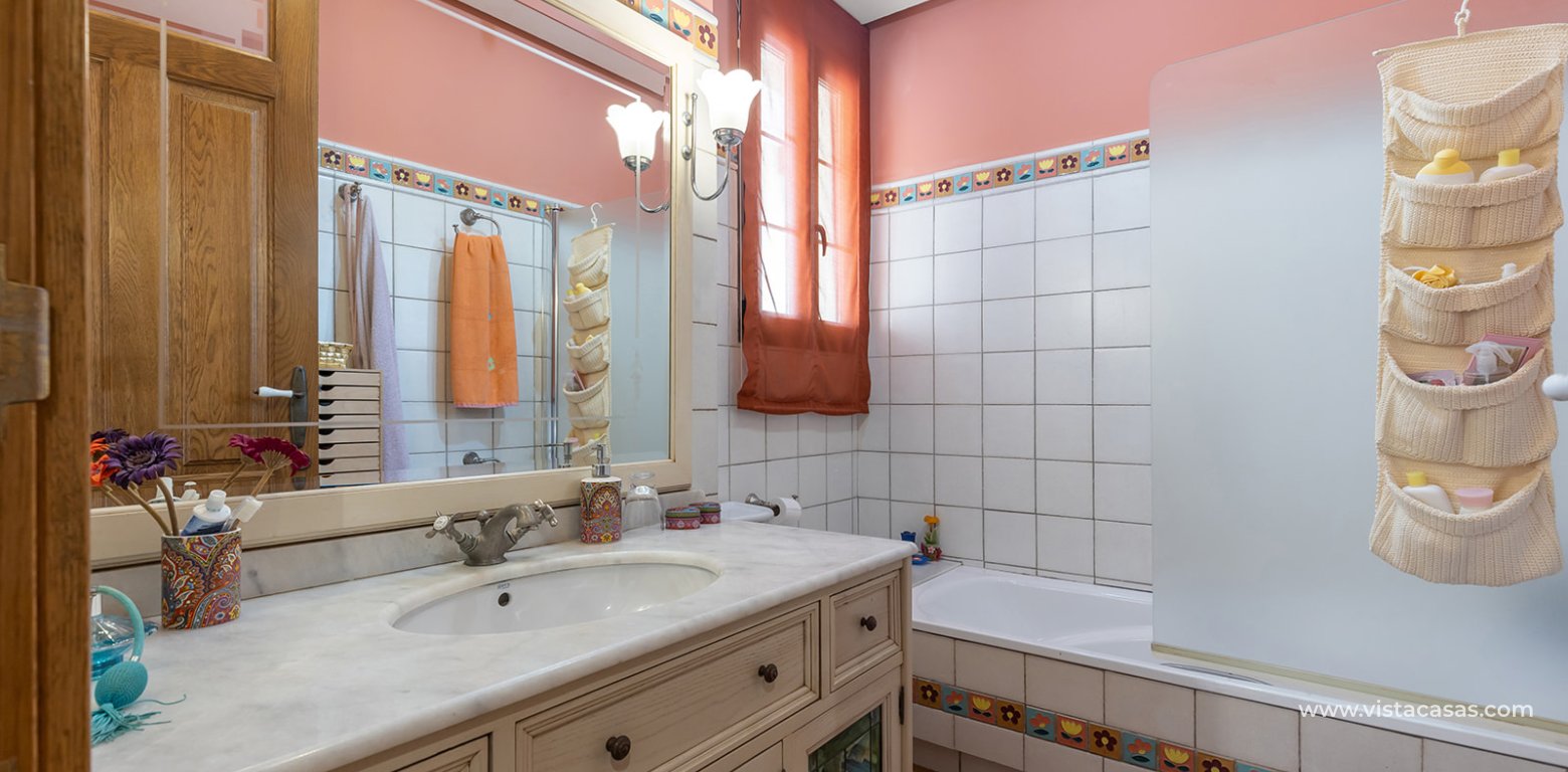 Resale - Villa - Torrevieja - La Veleta