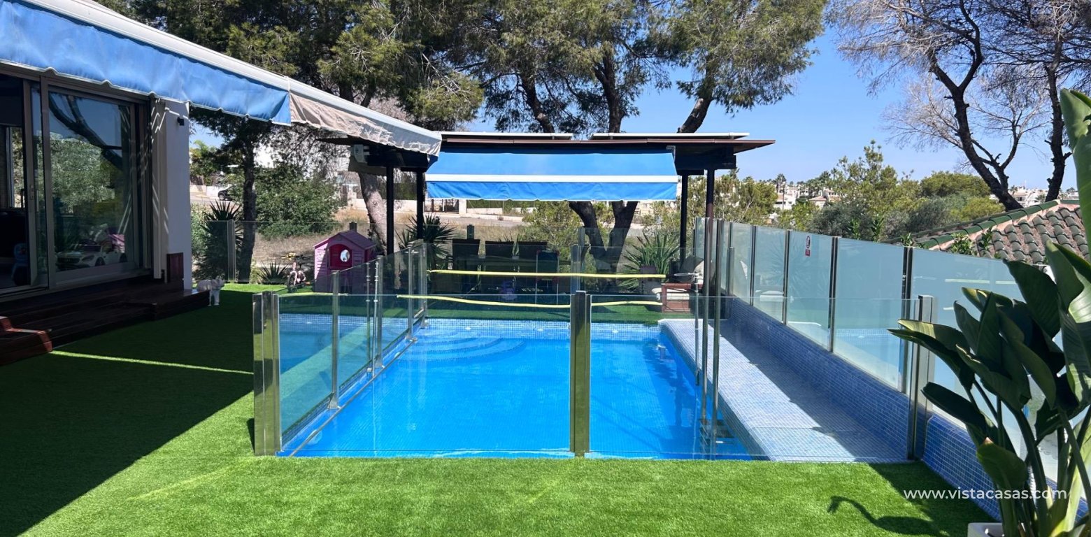 Resale - Villa - La Zenia