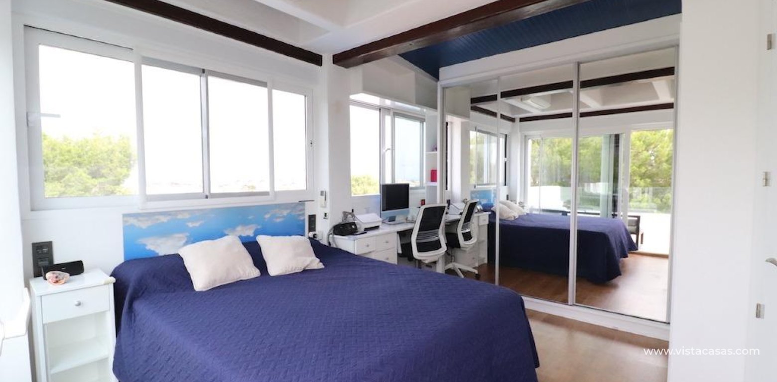 Resale - Villa - La Zenia