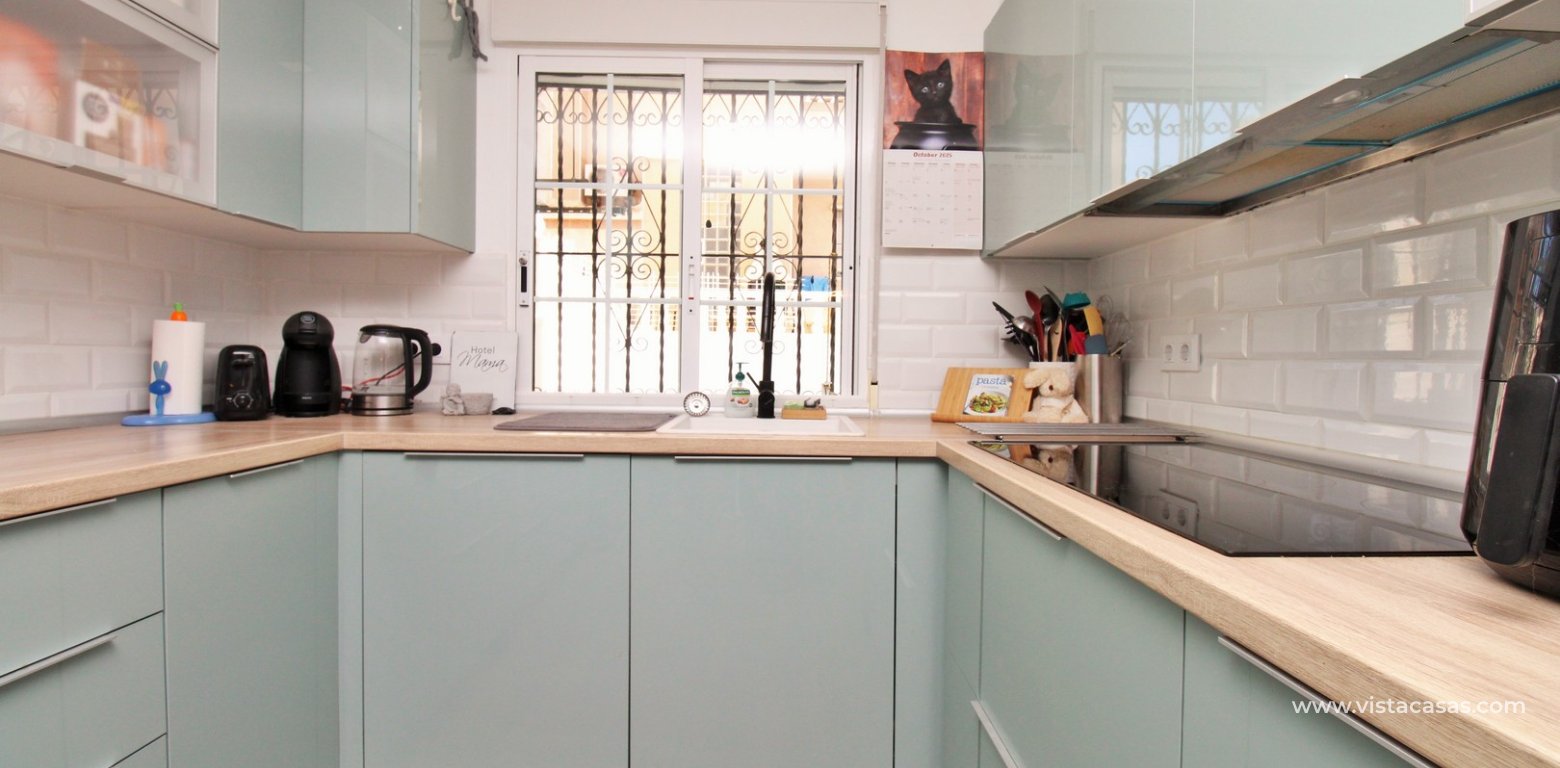 Renovated Zodiaco Quad For Sale In Villamartin kitchen 2