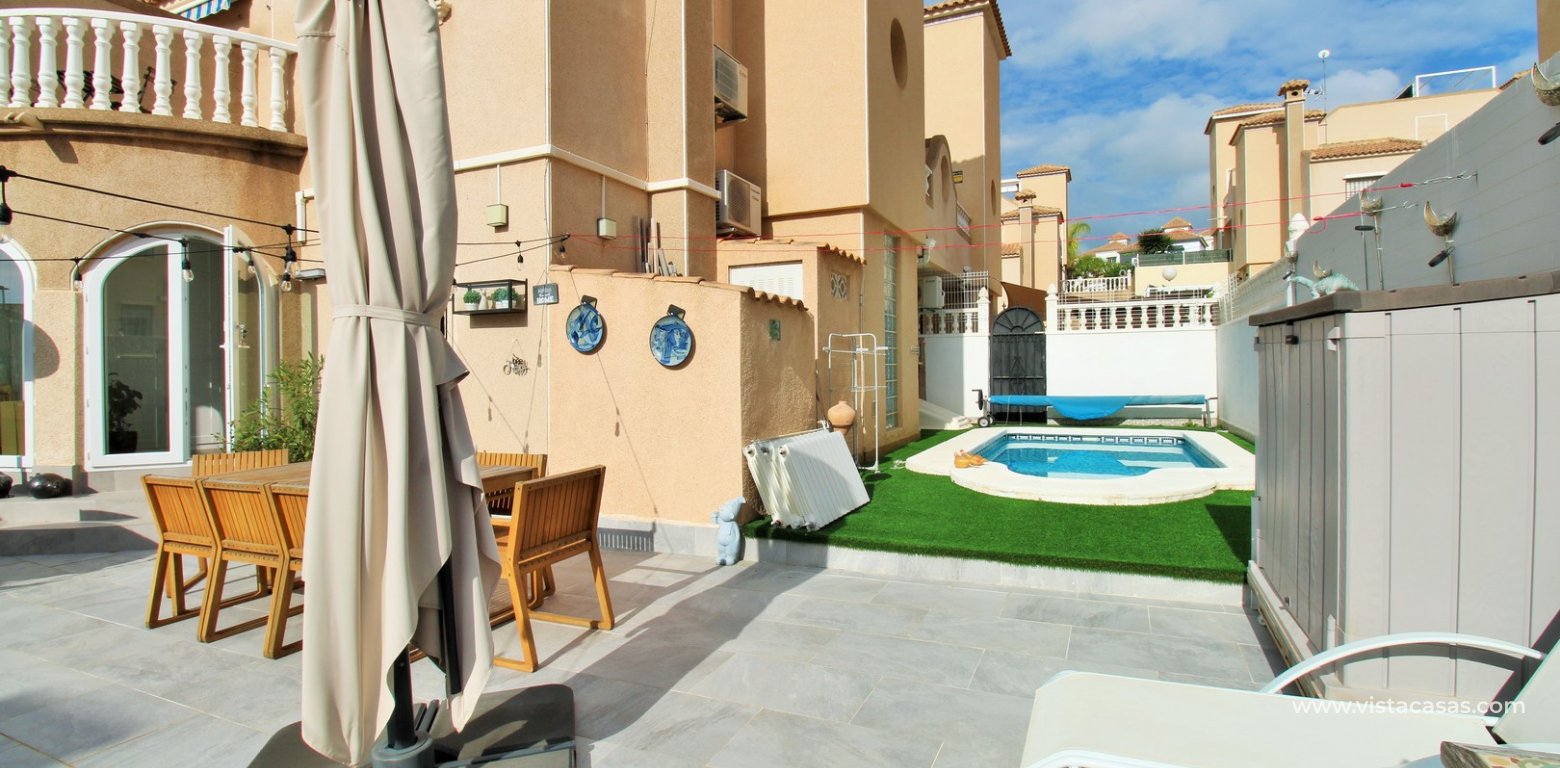 Renovated Zodiaco Quad For Sale In Villamartin pool area