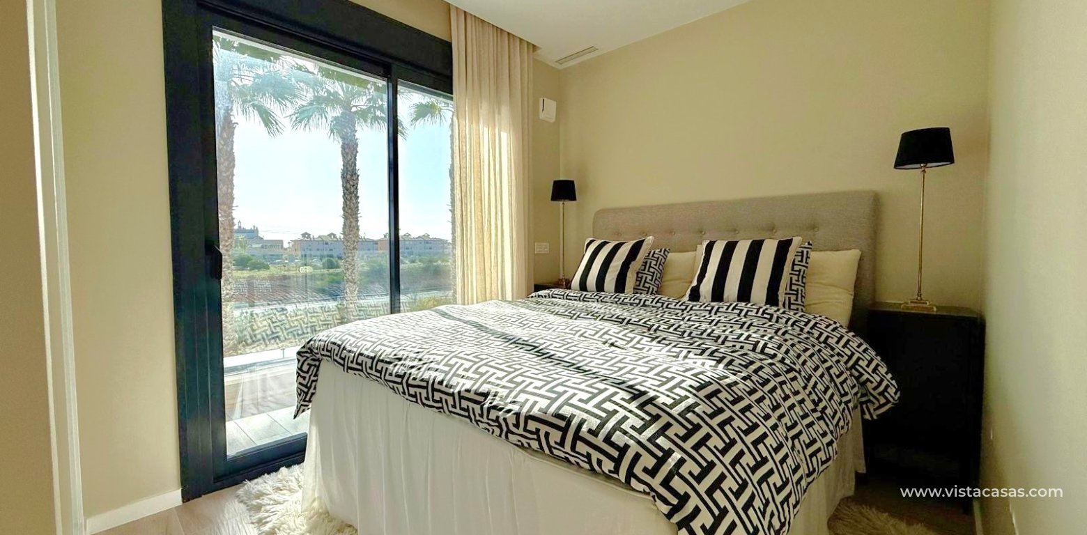 Resale - Villa - Cabo Roig