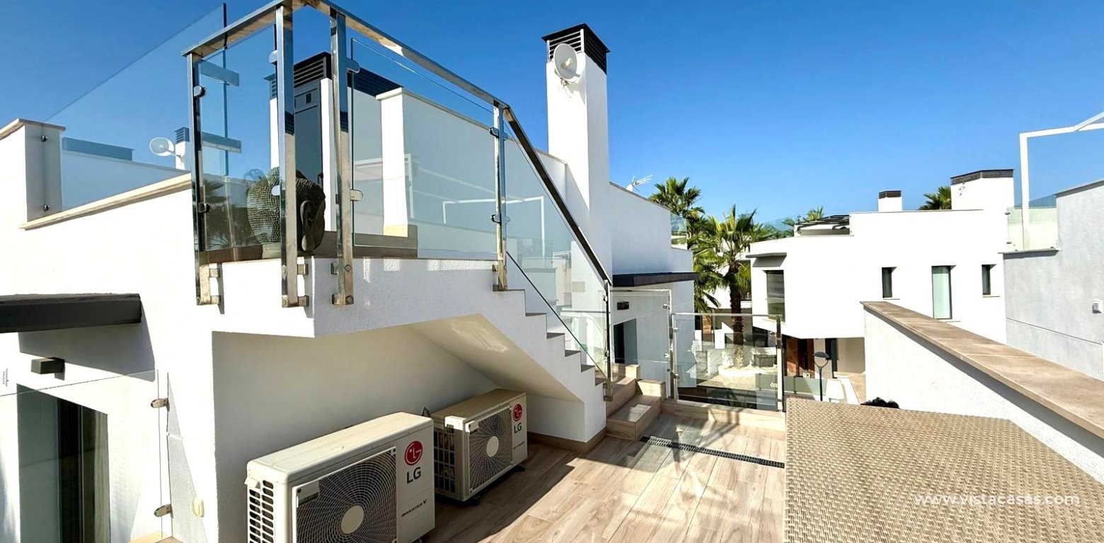 Resale - Villa - Cabo Roig