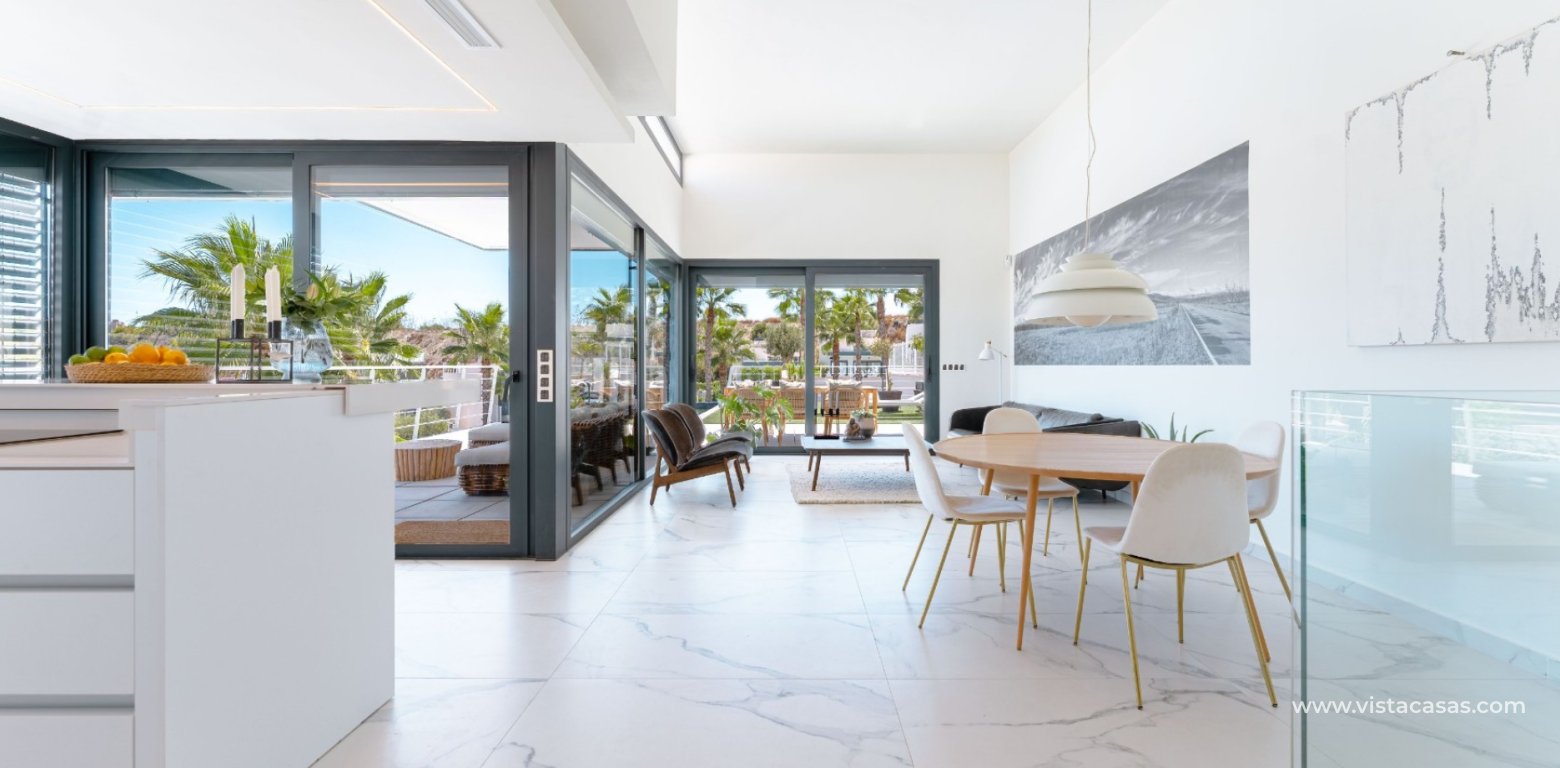 Resale - Villa - San Miguel de Salinas