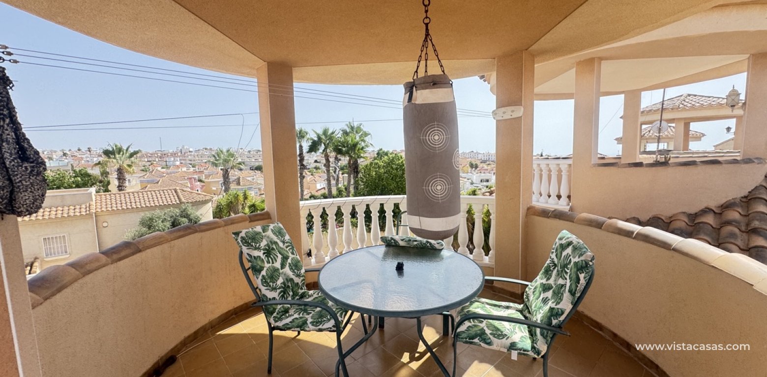 Resale - Villa - Villamartin