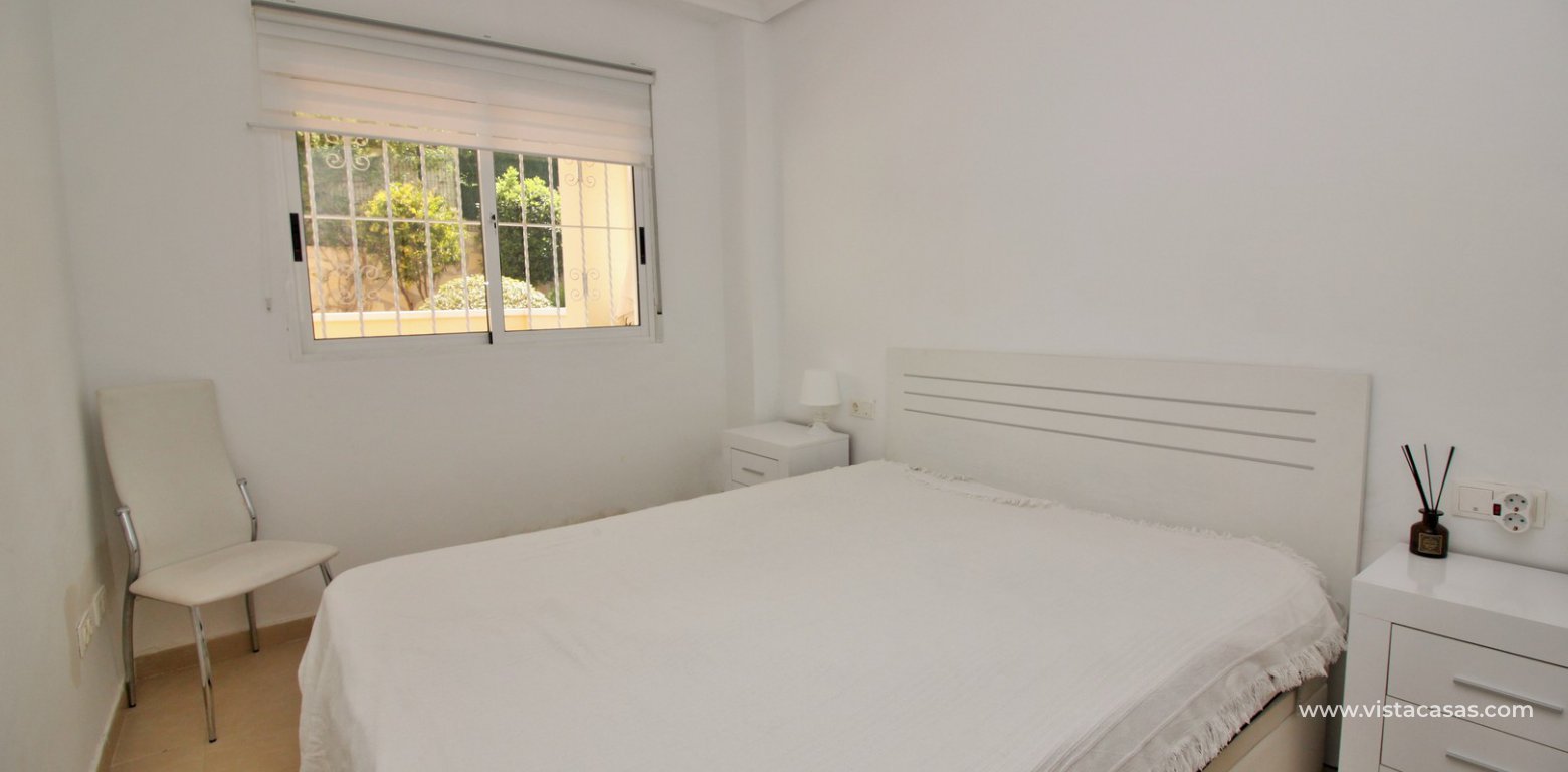 Ground floor apartment for sale in Jardin de Alba Villamartin master bedroom