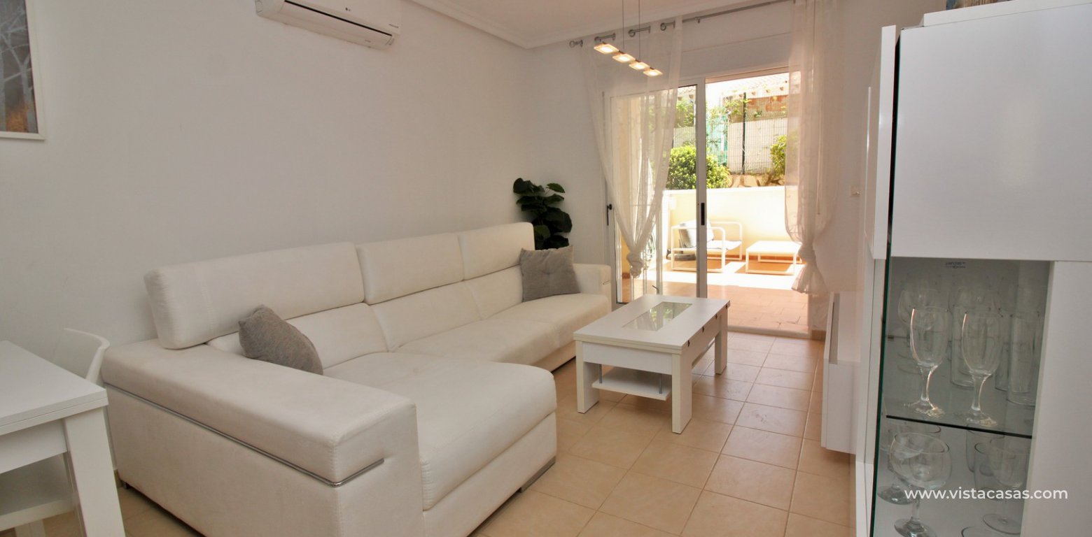 Ground floor apartment for sale in Jardin de Alba Villamartin living area 3