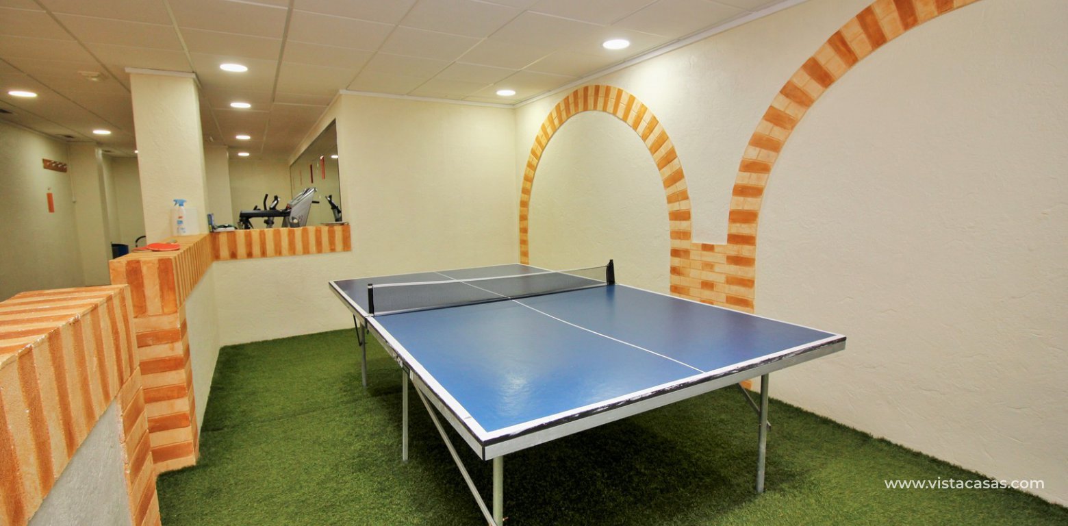 Ground floor apartment for sale in Jardin de Alba Villamartin table tennis