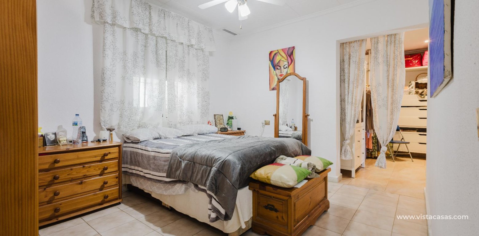 Resale - Villa - Torrevieja - La Siesta