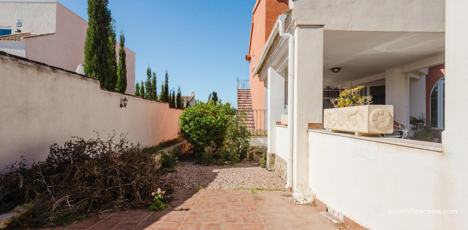 Resale - Villa - Torrevieja - La Siesta