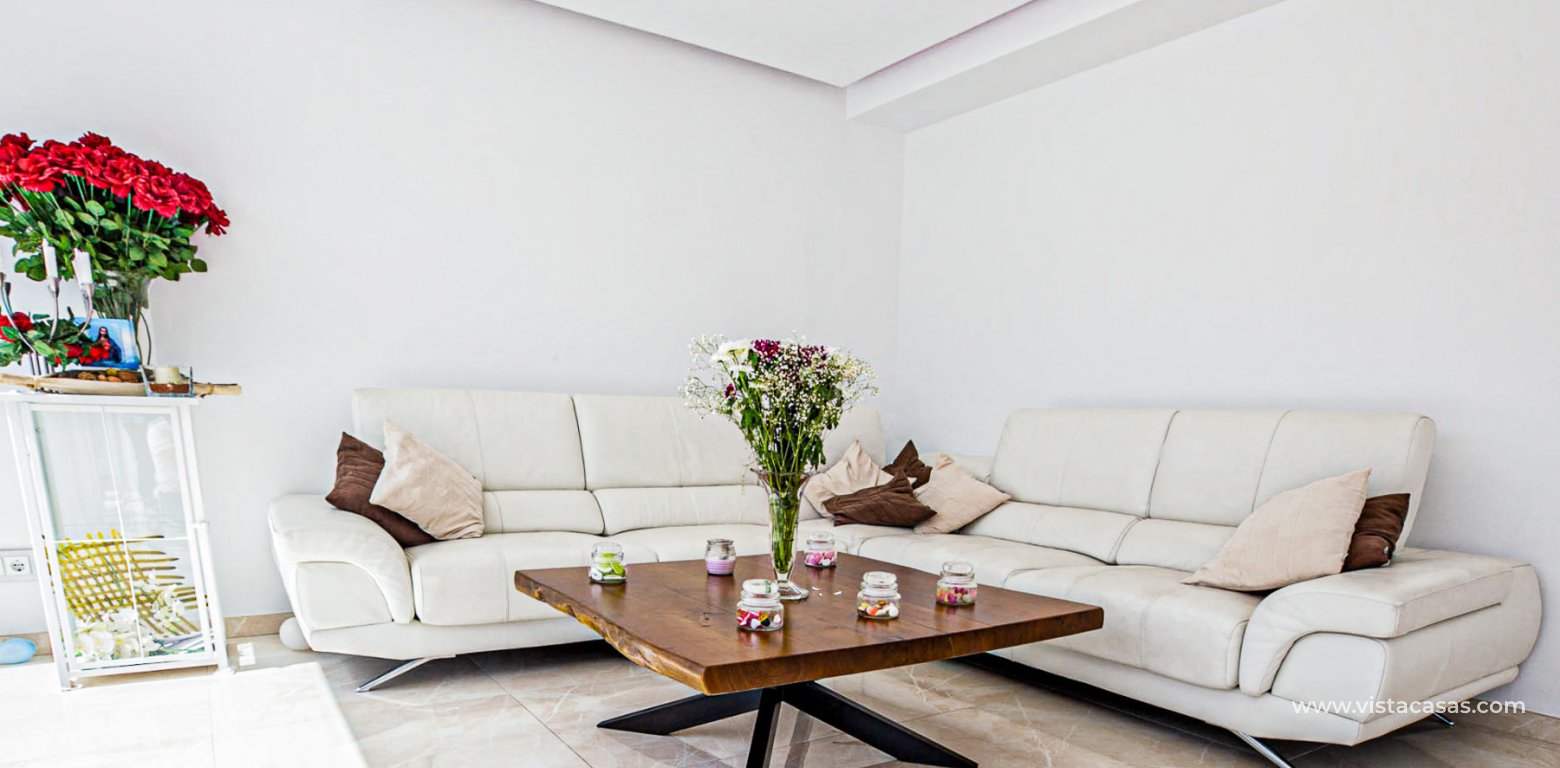 Venta - Chalet - La Zenia