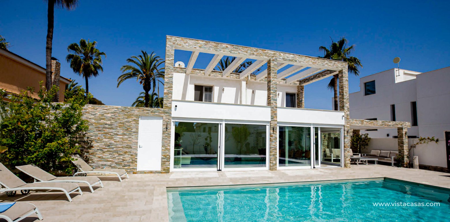 Venta - Chalet - La Zenia