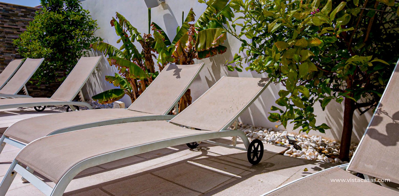 Venta - Chalet - La Zenia