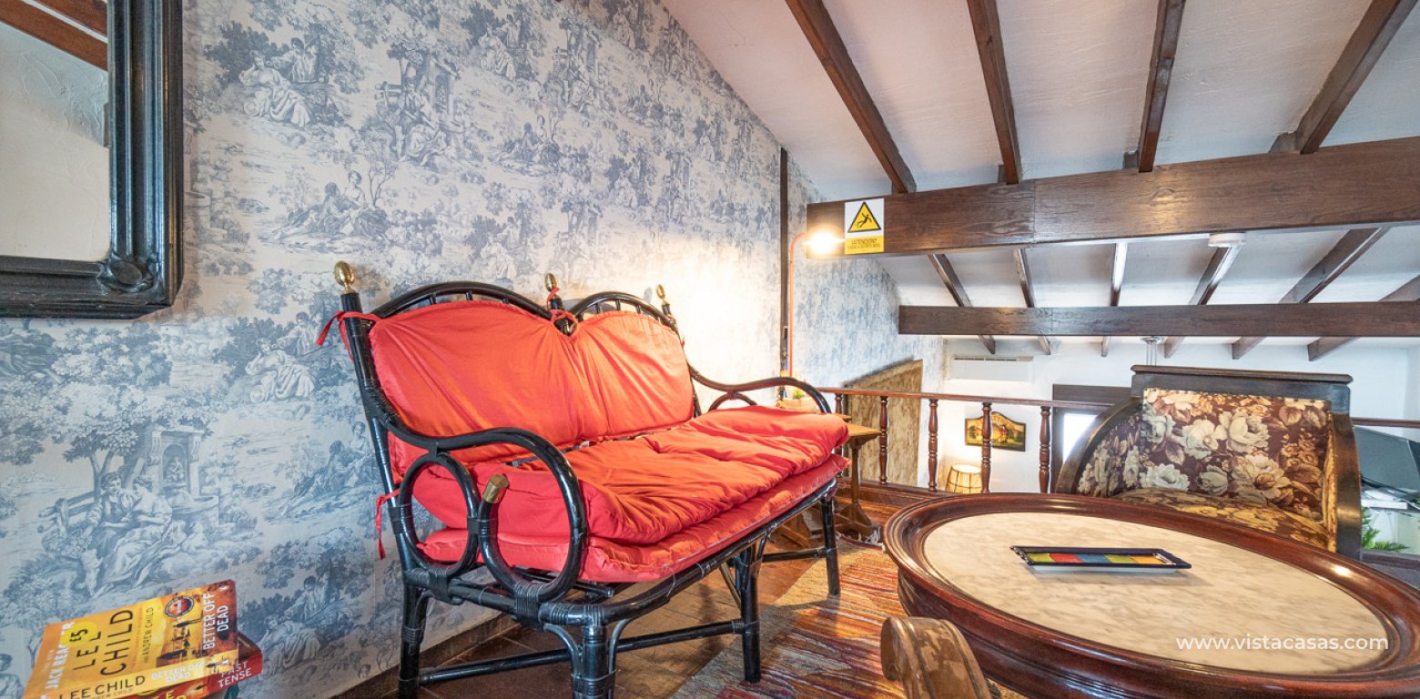 Resale - Villa - Cabo Roig