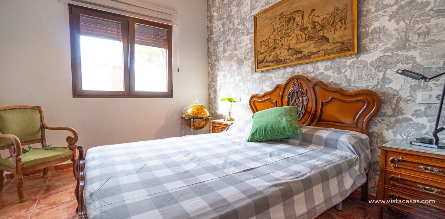 Resale - Villa - Cabo Roig