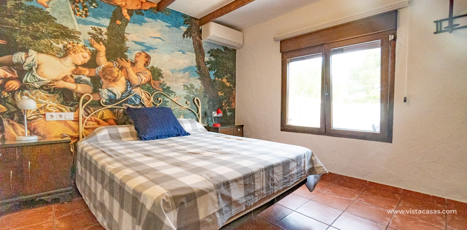 Resale - Villa - Cabo Roig