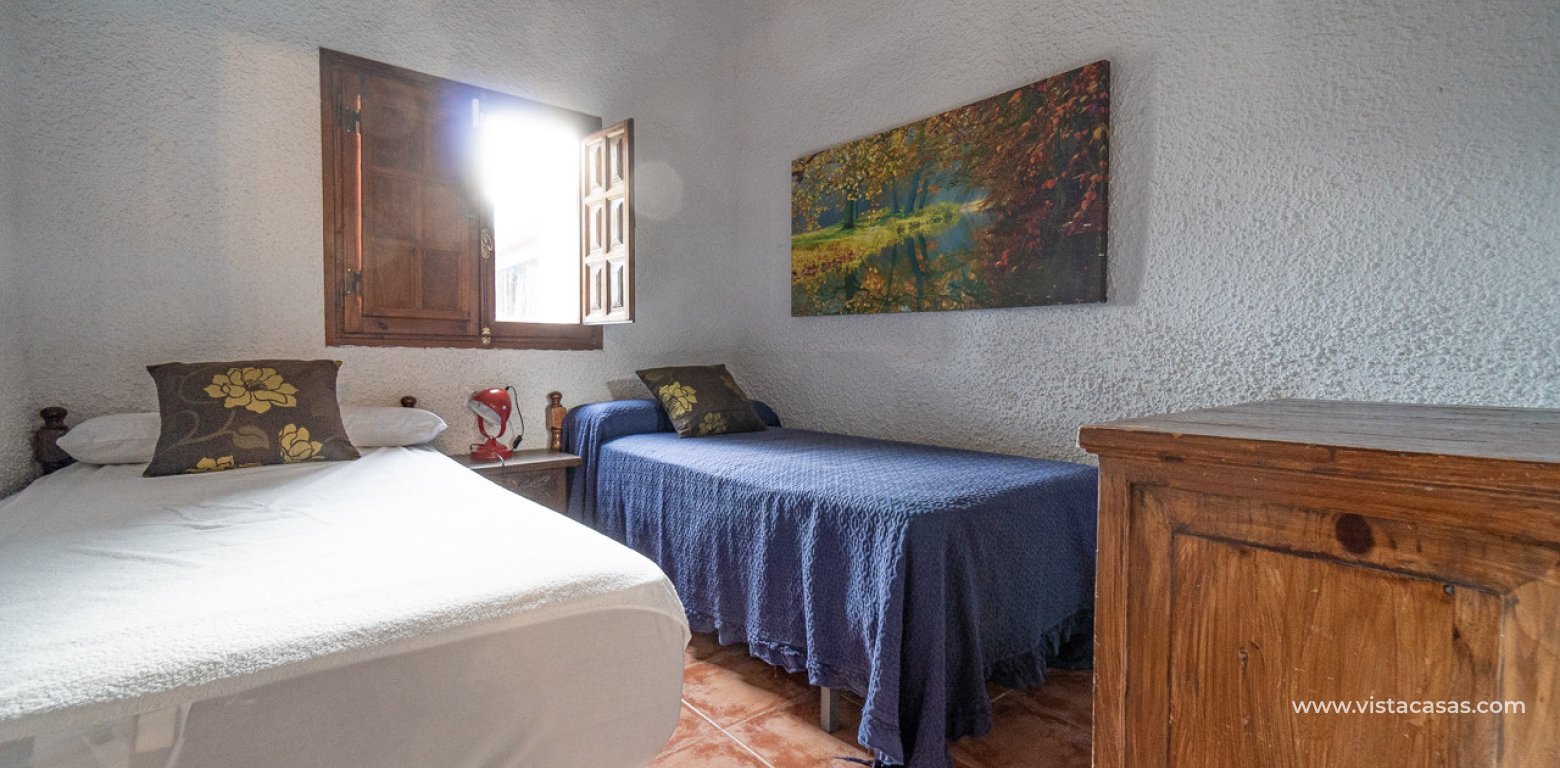 Resale - Villa - Cabo Roig