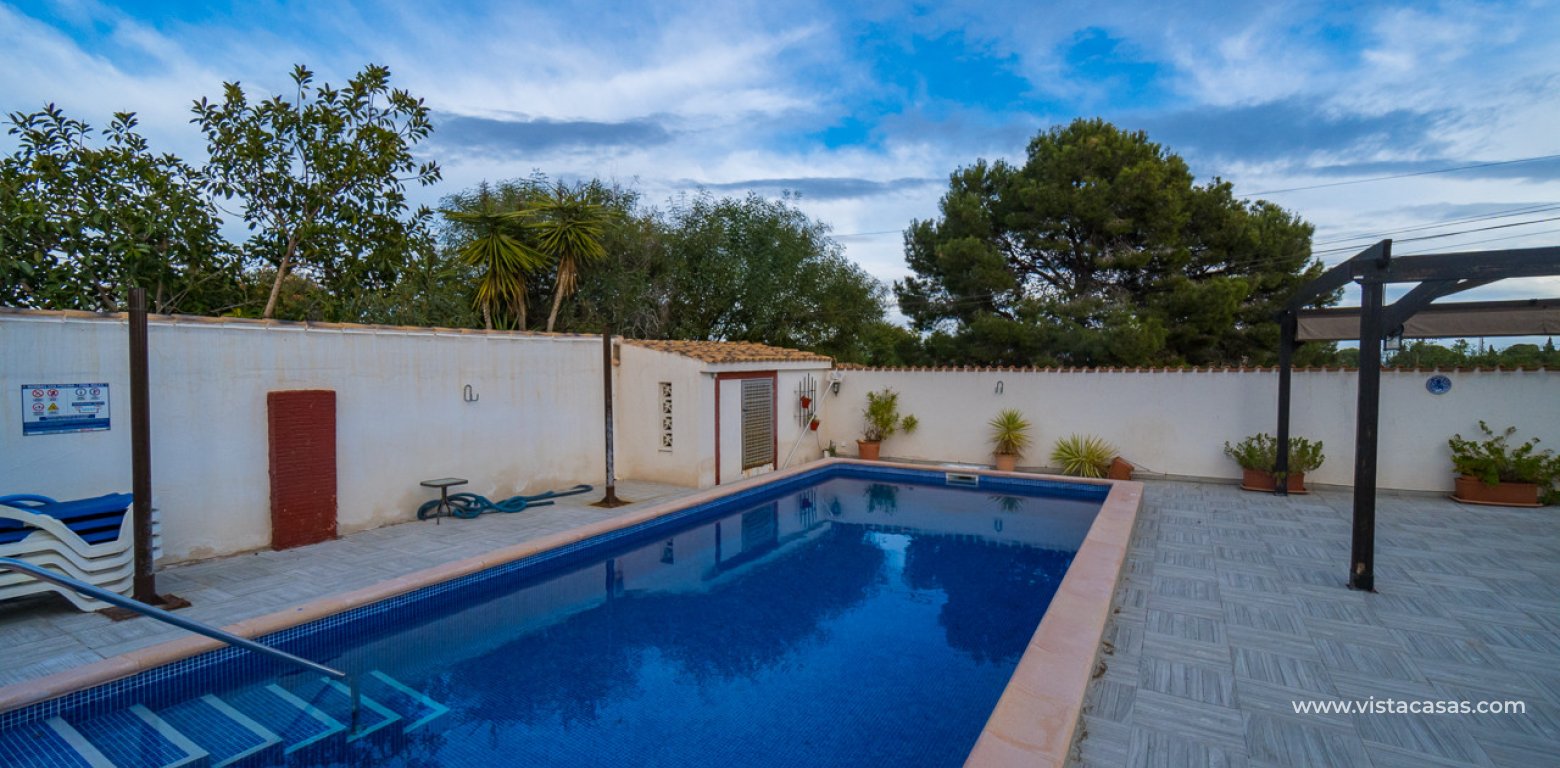 Resale - Villa - Cabo Roig