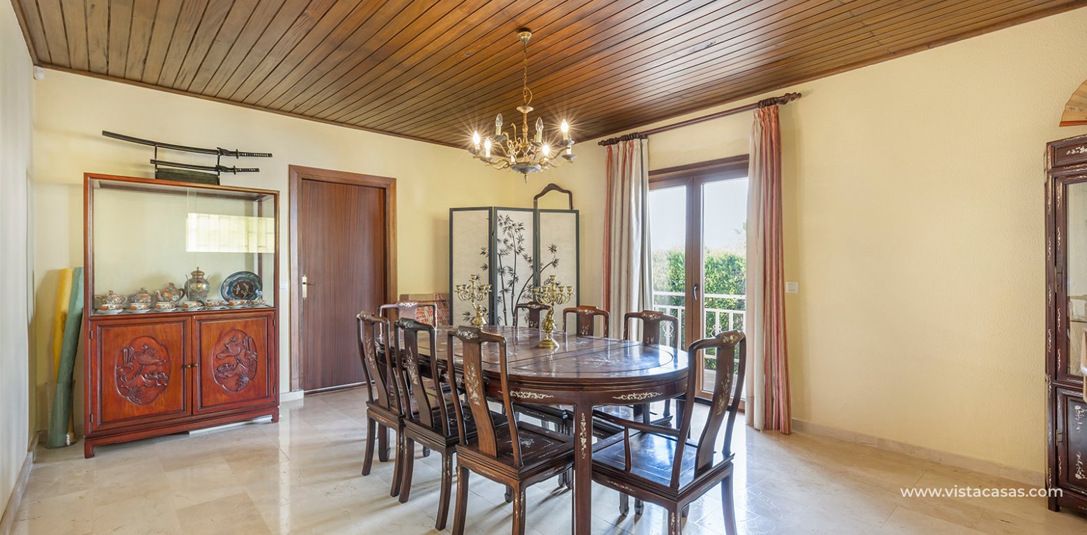 Resale - Villa - Villamartin