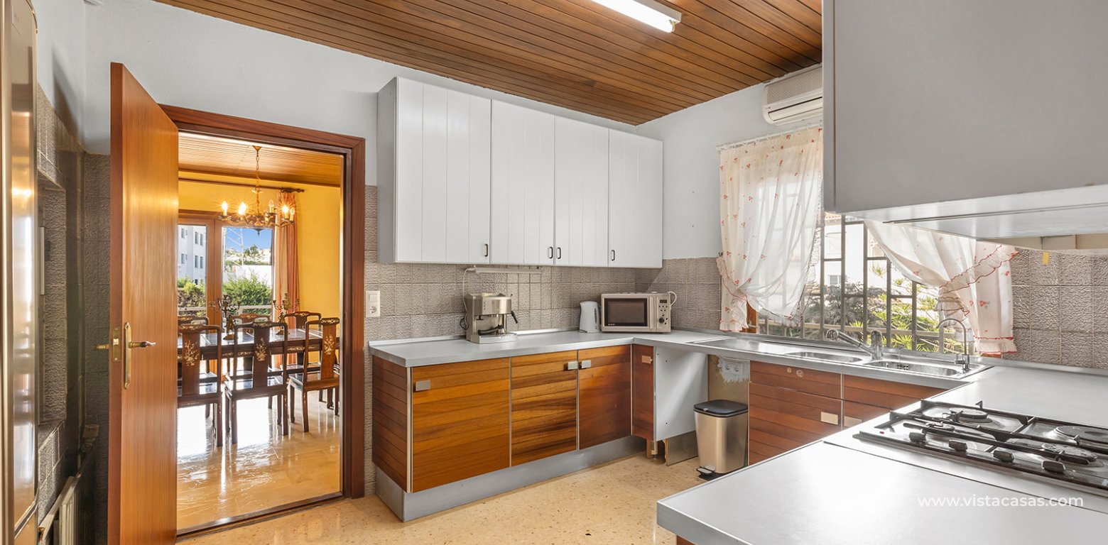 Resale - Villa - Villamartin
