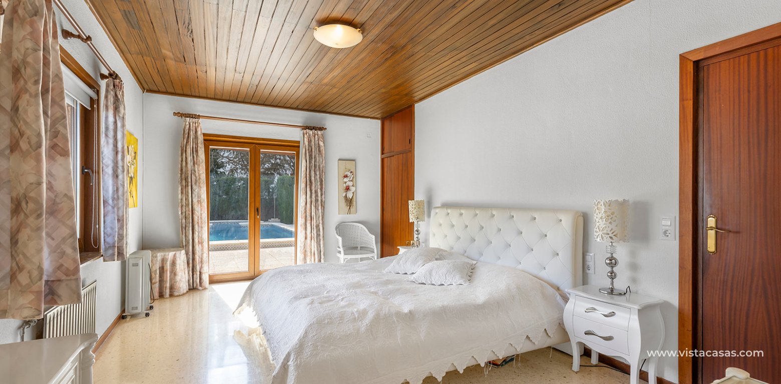 Resale - Villa - Villamartin
