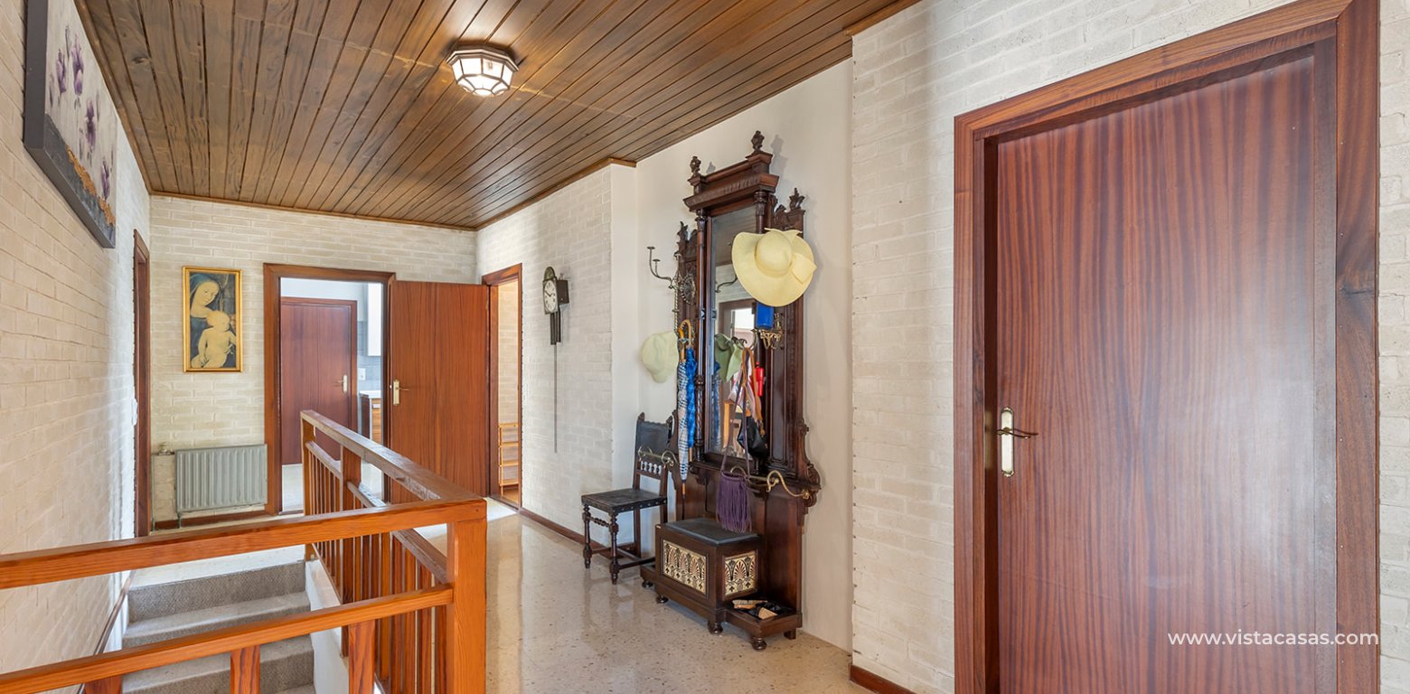 Resale - Villa - Villamartin