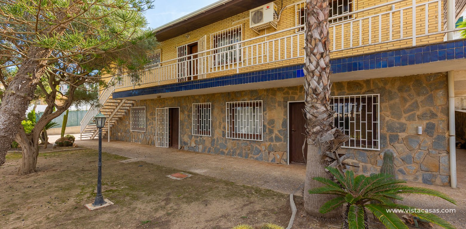 Resale - Villa - Villamartin