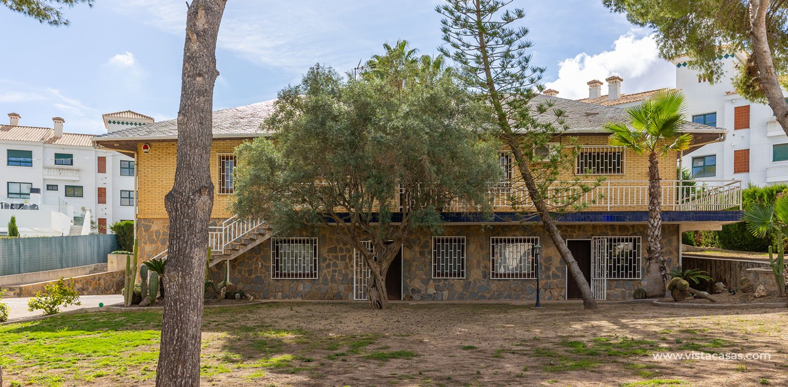 Resale - Villa - Villamartin
