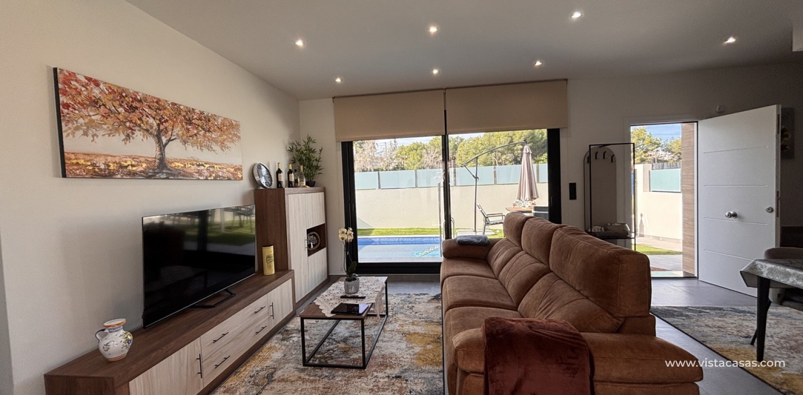 Resale - Villa - Villamartin