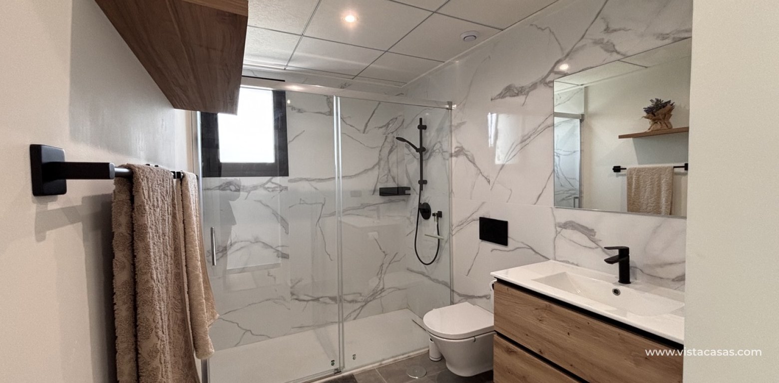 Resale - Villa - Villamartin