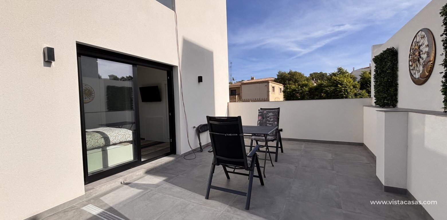 Resale - Villa - Villamartin