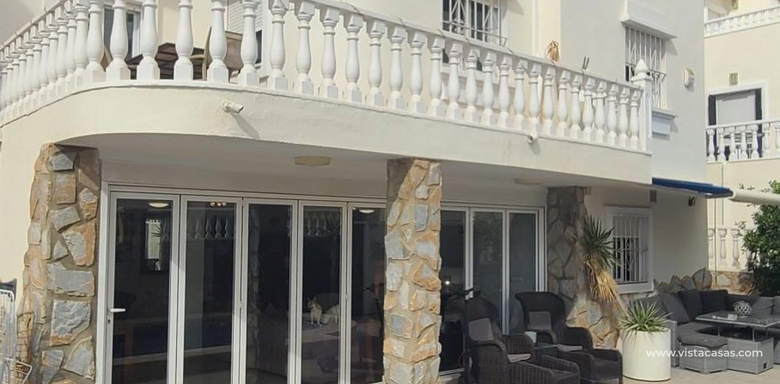 Resale - Villa - Villamartin