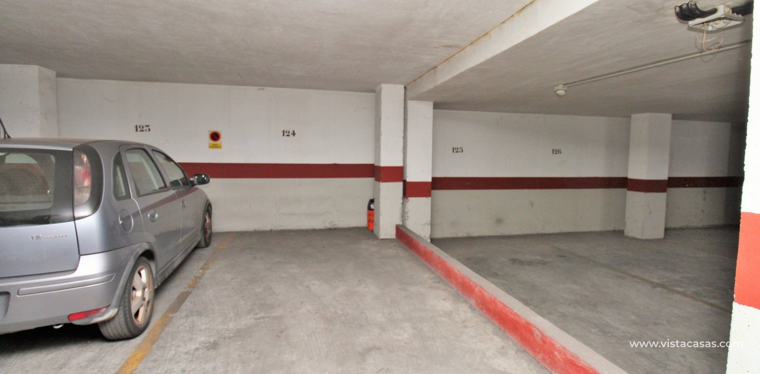 Beachside 2 Bed Apartment in Playa Marina 2 Cabo Roig parking