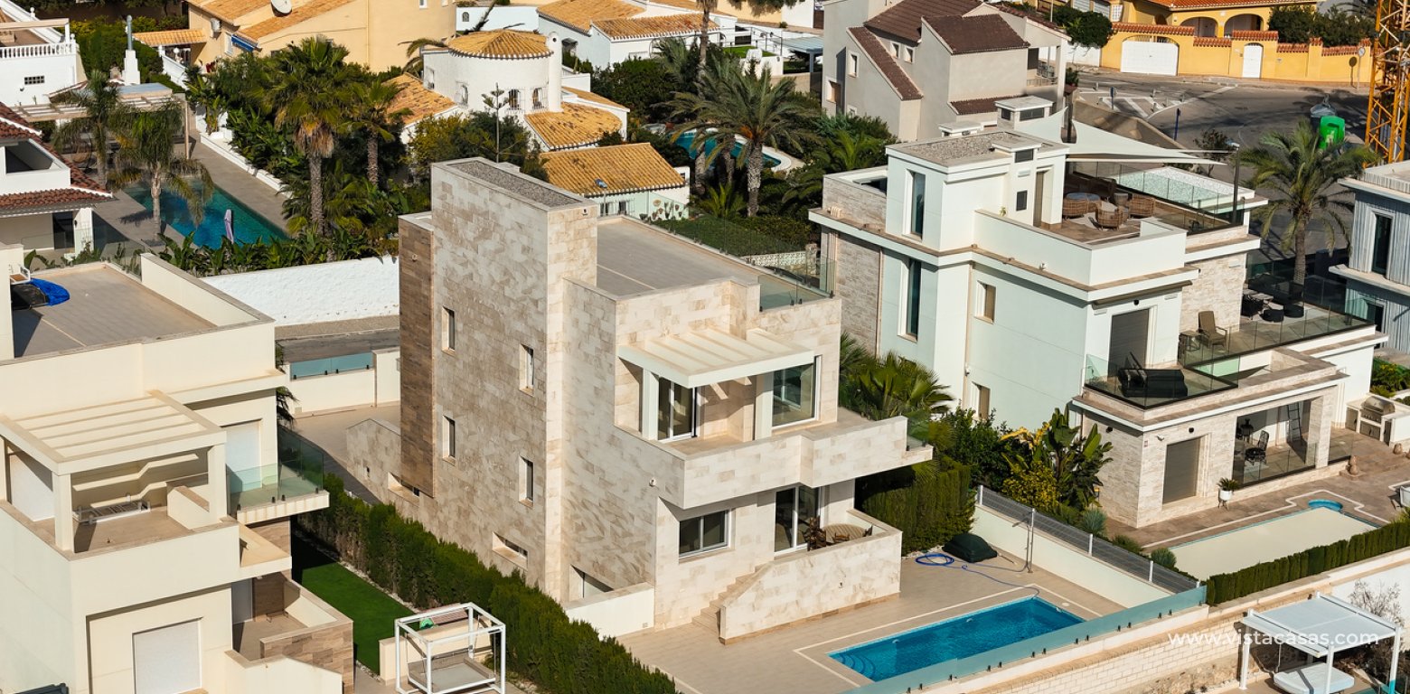 Venta - Chalet - La Zenia