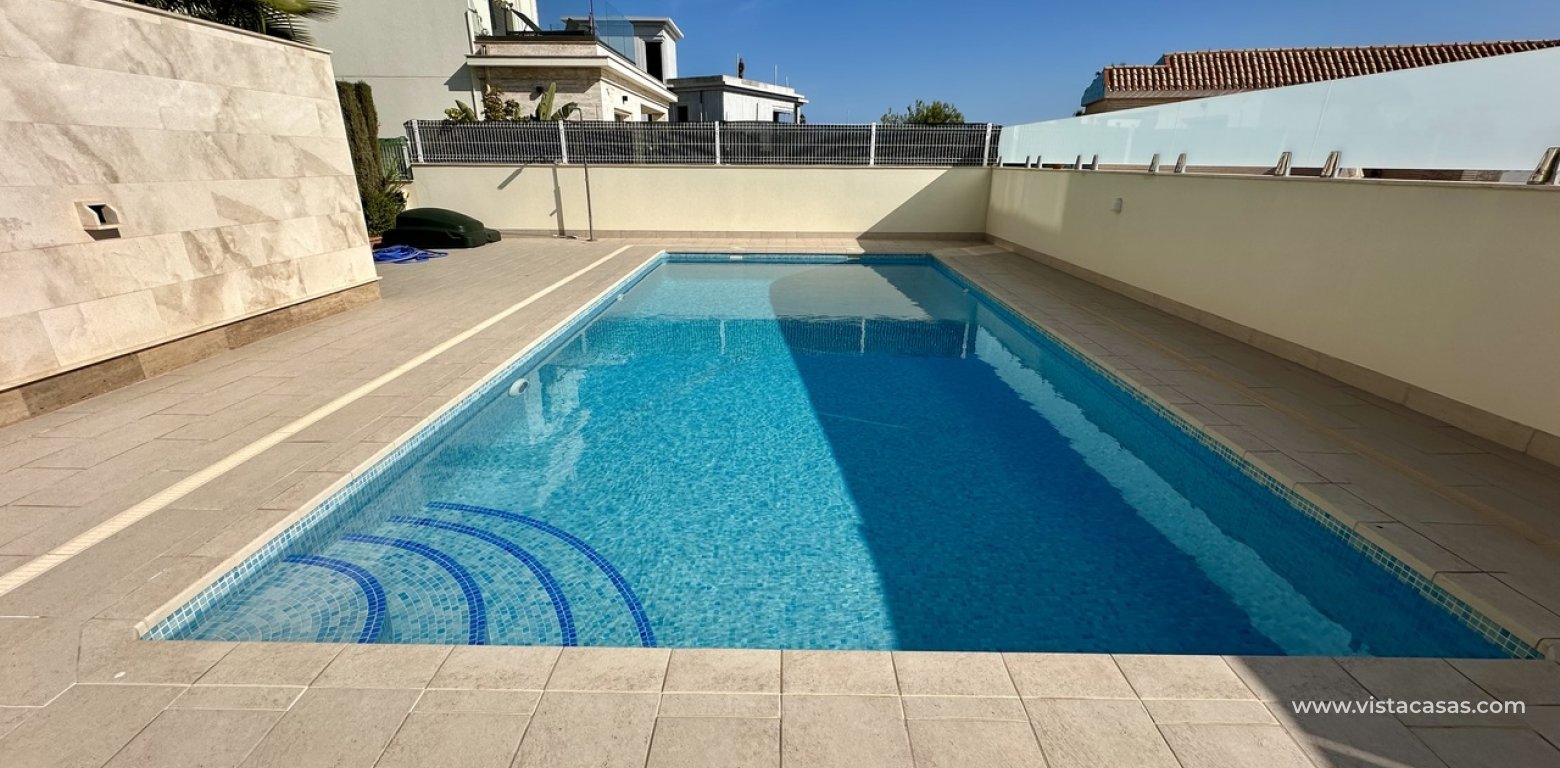 Venta - Chalet - La Zenia