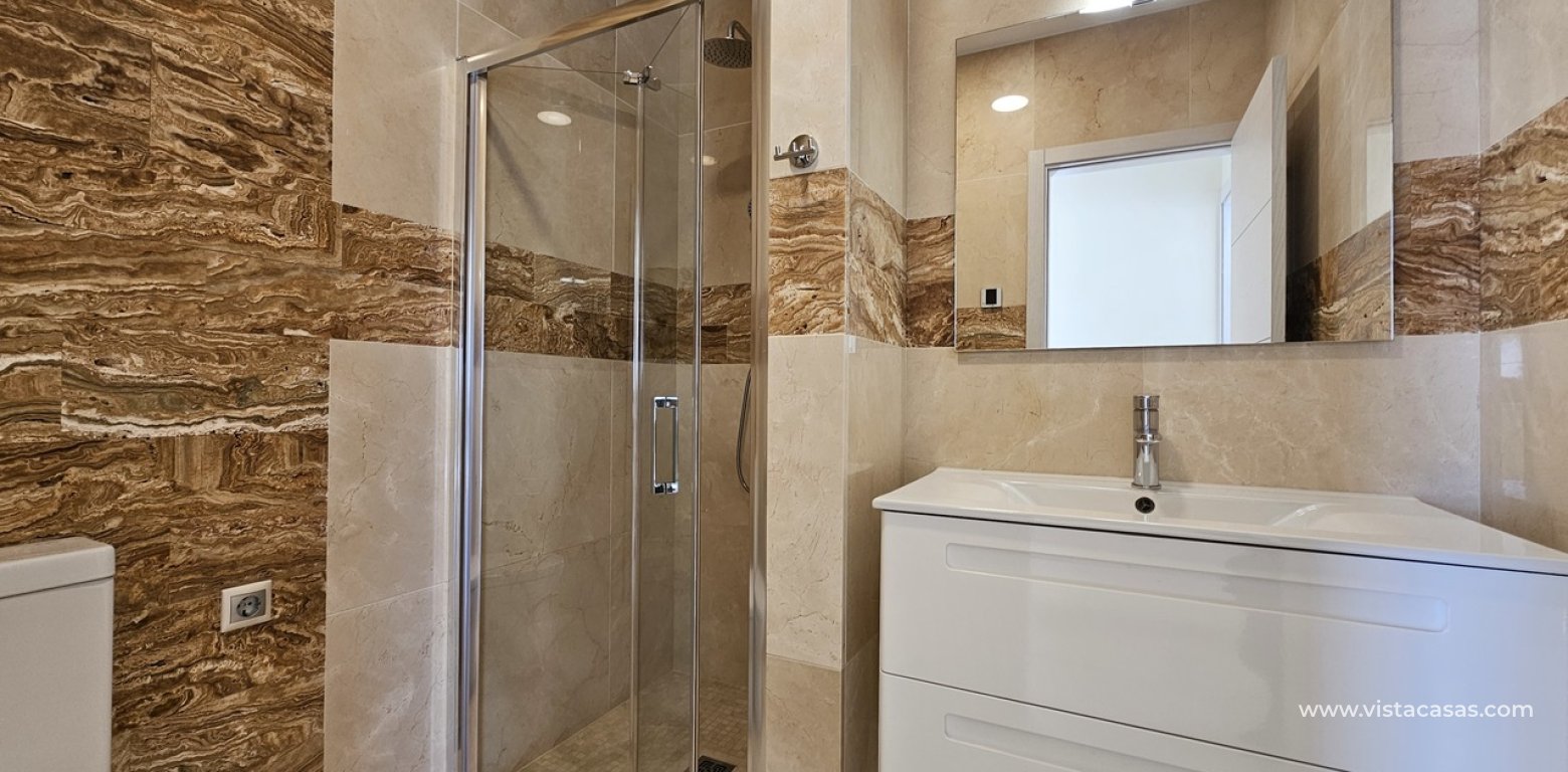 Venta - Chalet - La Zenia