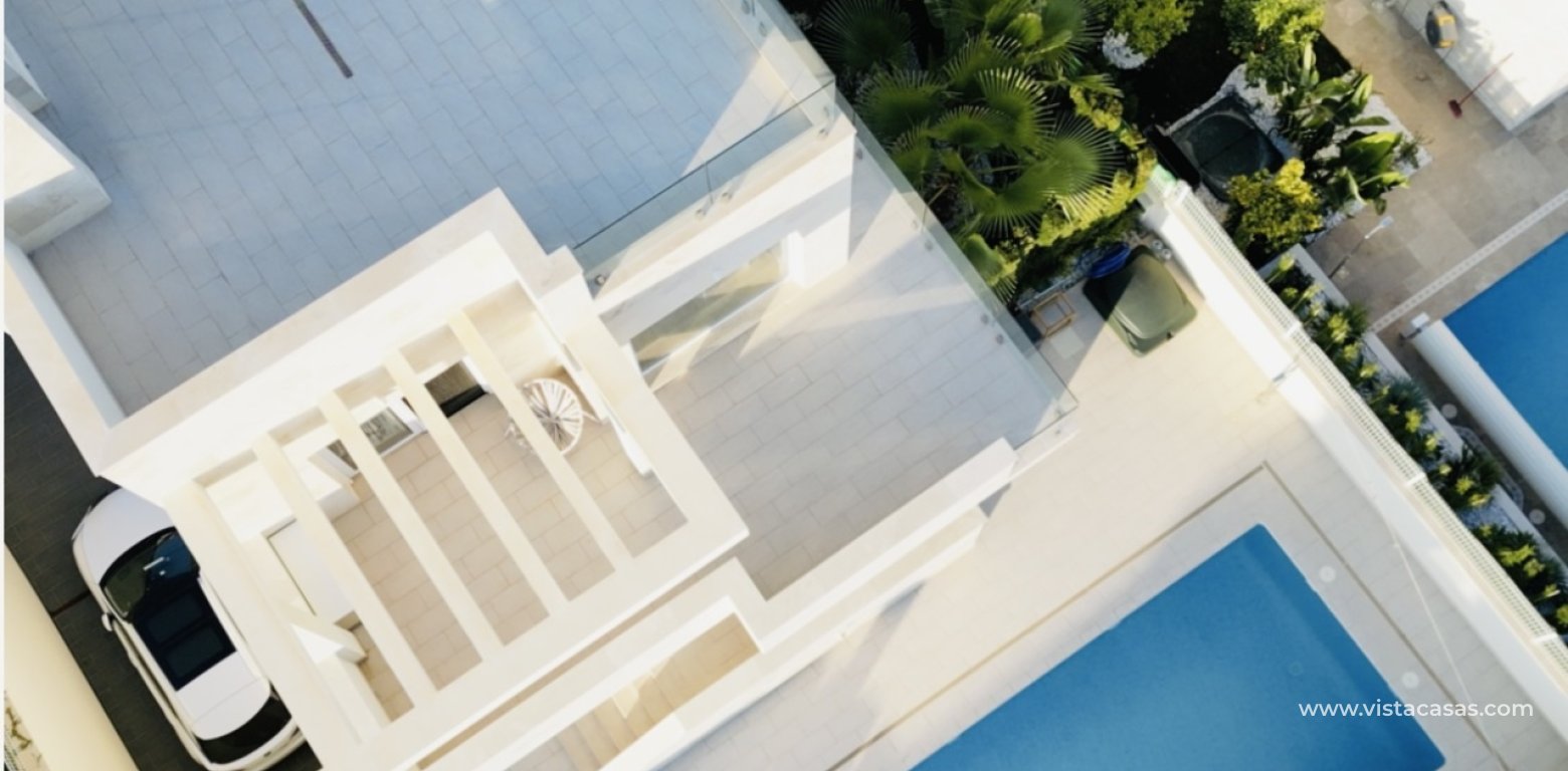 Venta - Chalet - La Zenia