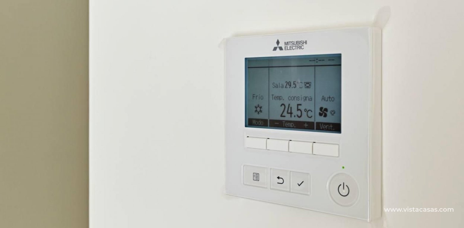 Resale - Apartment - Torrevieja - La Veleta