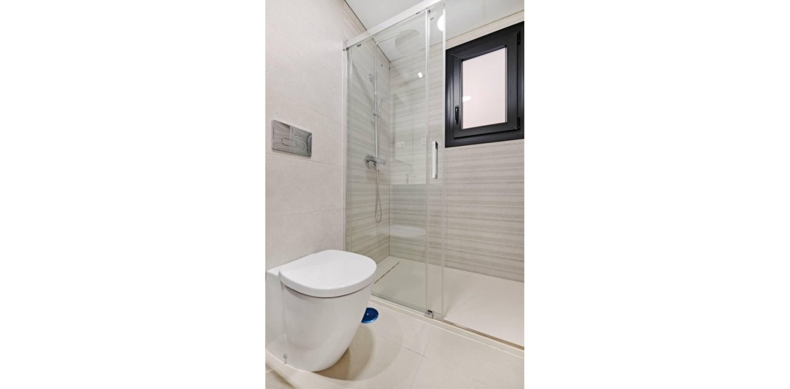 Resale - Apartment - Torrevieja - La Veleta